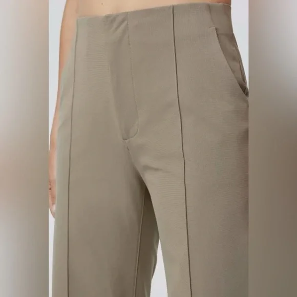 Vuori Women's Meta Wideleg pants - Picture 3 of 6